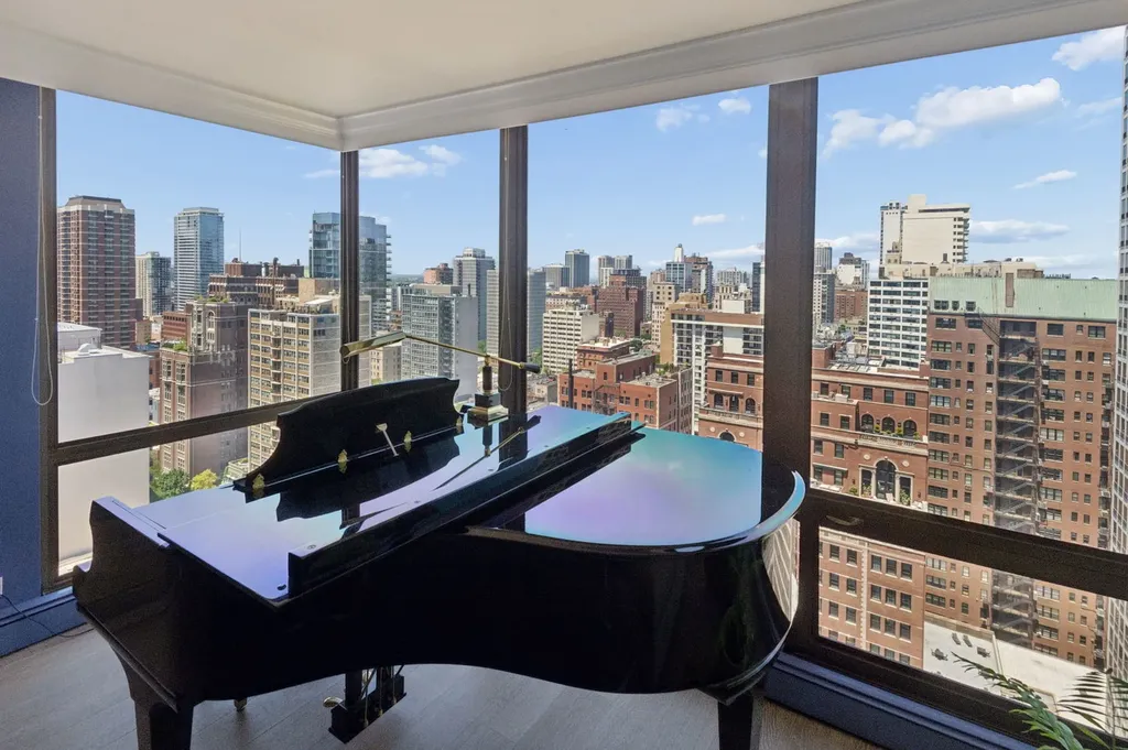 100 East Bellevue Place Chicago IL 60611