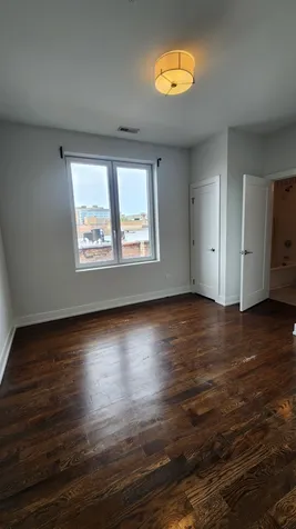 4428 North Sheridan Road Chicago IL 60640