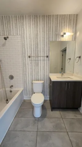 4428 North Sheridan Road Chicago IL 60640