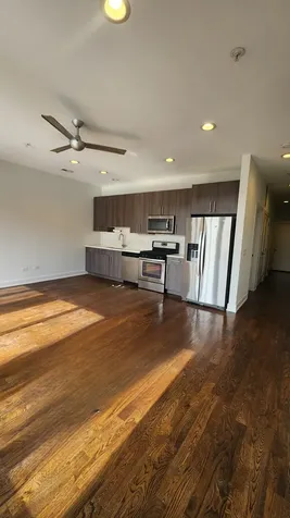4428 North Sheridan Road Chicago IL 60640