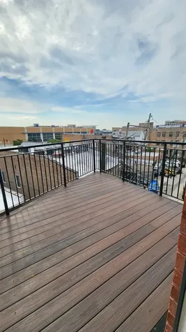 4428 North Sheridan Road Chicago IL 60640