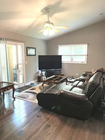 323 Seafarer Drive Third Lake IL 60030