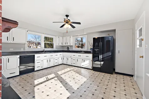 13 Riegel Oaks Lane Homewood IL 60430