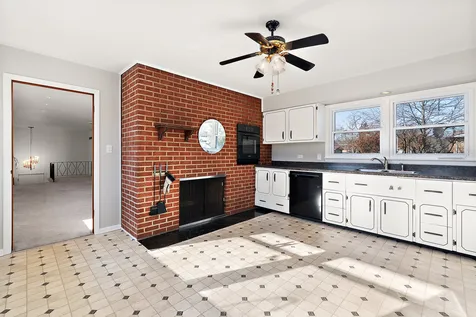 13 Riegel Oaks Lane Homewood IL 60430