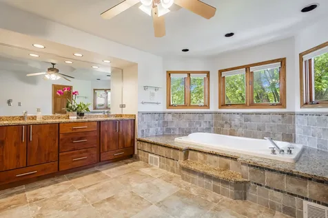 1099 Boneset Drive Crystal Lake IL 60014