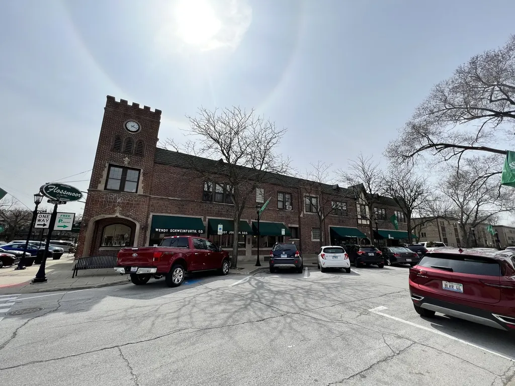 2546 Central Avenue Flossmoor IL 60422