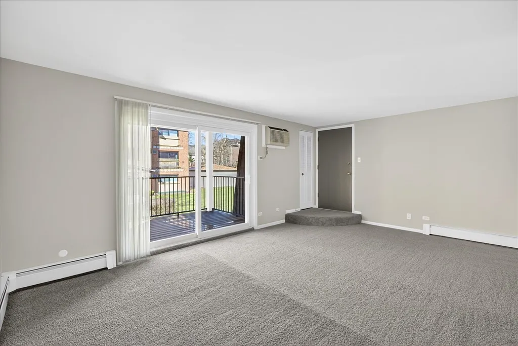 716 West 65th Street Westmont IL 60559