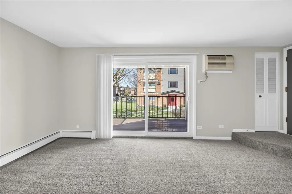 716 West 65th Street Westmont IL 60559