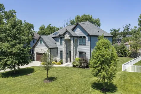 2204 Dehne Road Northbrook IL 60062