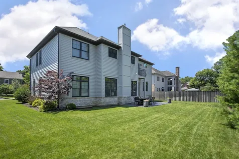 2204 Dehne Road Northbrook IL 60062