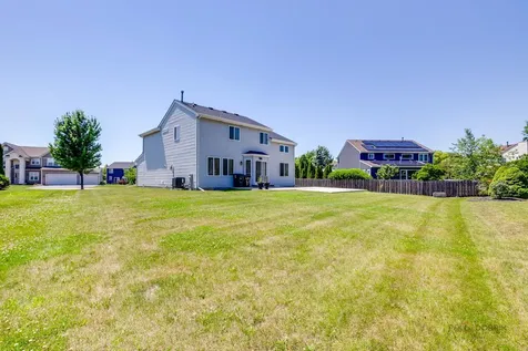441 Barn Swallow Drive Lindenhurst IL 60046