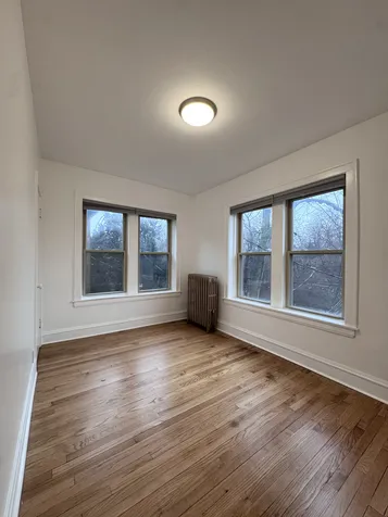 4752 North Virginia Avenue Chicago IL 60625