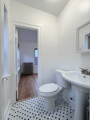 4752 North Virginia Avenue Chicago IL 60625