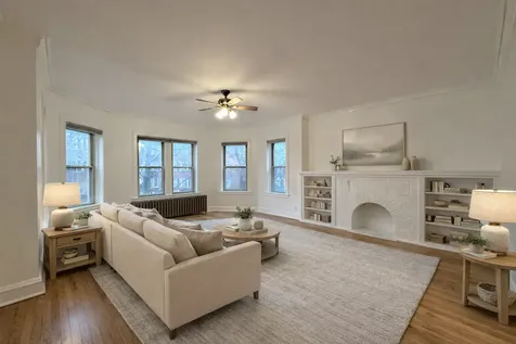 4752 North Virginia Avenue Chicago IL 60625