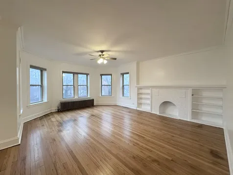 4752 North Virginia Avenue Chicago IL 60625