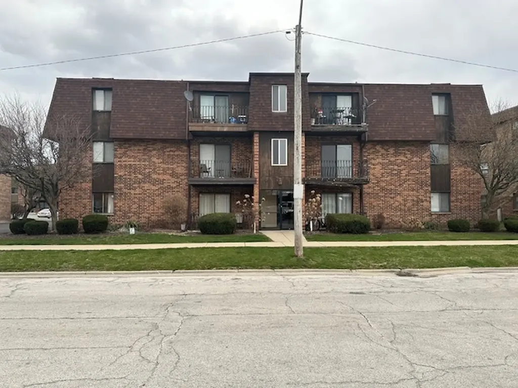 14525 South Manistee Avenue Burnham IL 60633