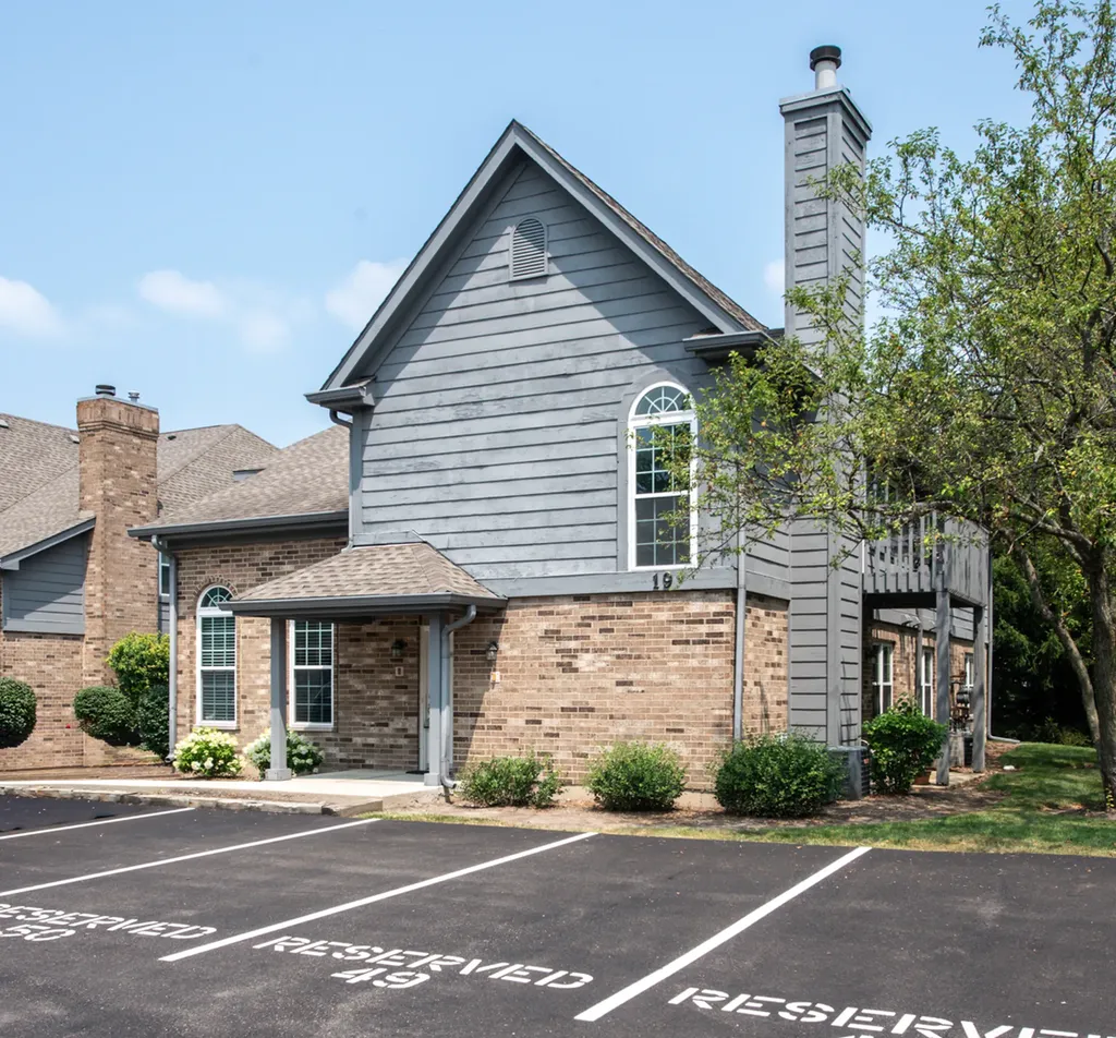 19 Foxcroft Road Naperville IL 60565