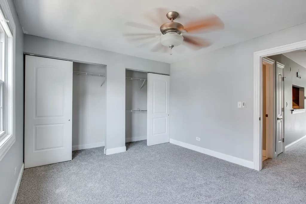 19 Foxcroft Road Naperville IL 60565
