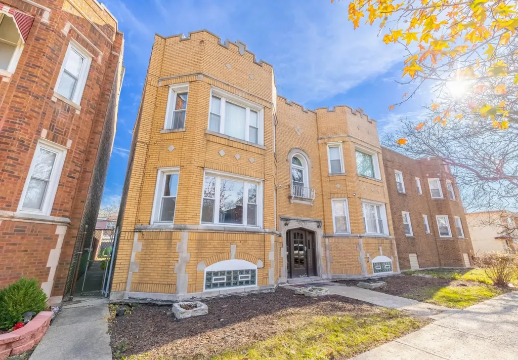 9153 South Ada Street Chicago IL 60620
