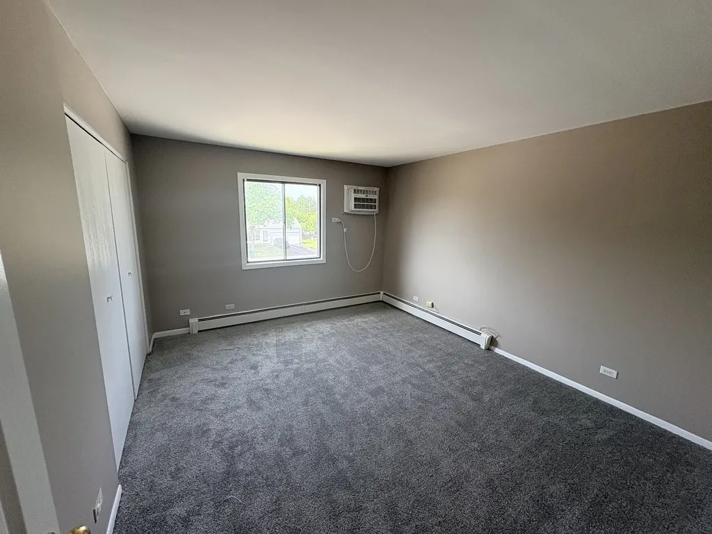 386 Echo Lane Aurora IL 60504