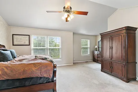 925 Cortney Drive Carpentersville IL 60110