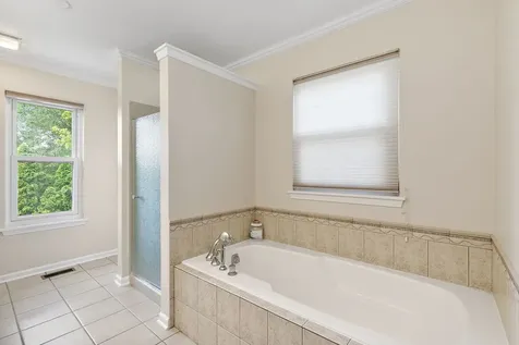 925 Cortney Drive Carpentersville IL 60110