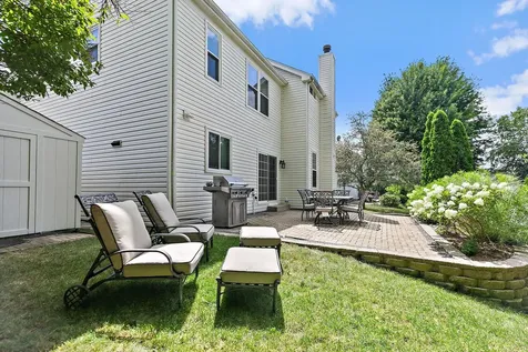 925 Cortney Drive Carpentersville IL 60110