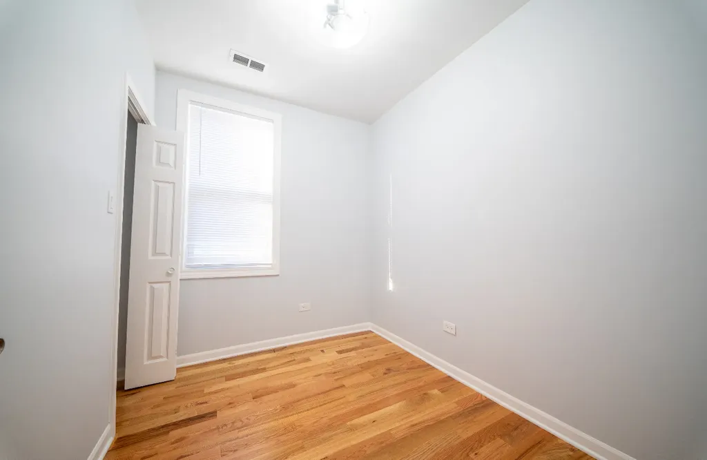 5256 South Carpenter Street Chicago IL 60609