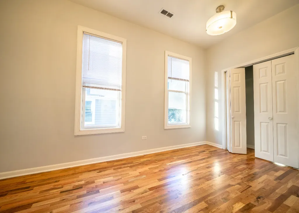 5256 South Carpenter Street Chicago IL 60609