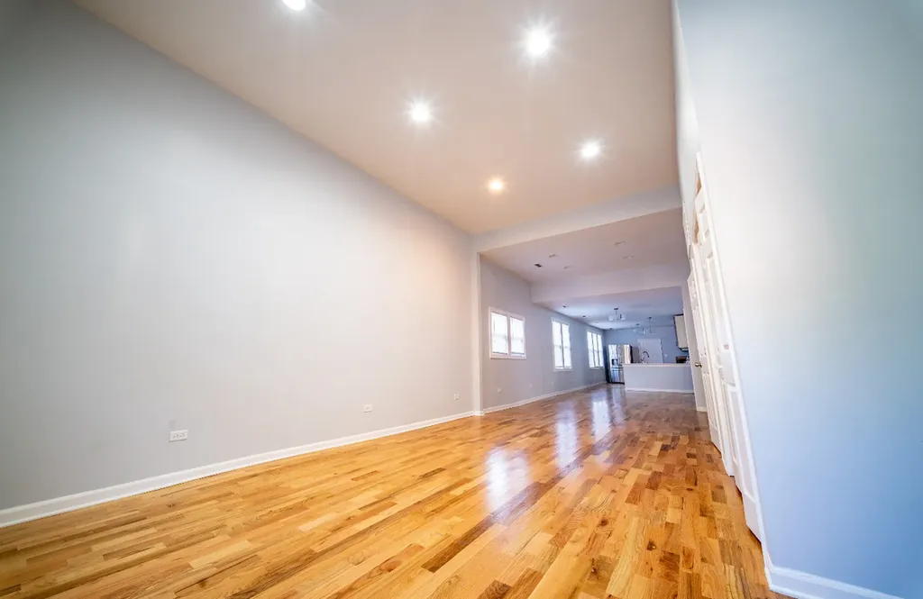 5256 South Carpenter Street Chicago IL 60609