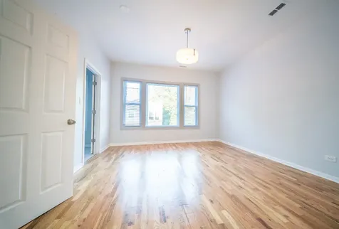 5256 South Carpenter Street Chicago IL 60609
