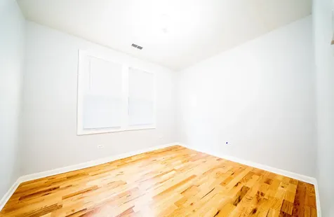 5256 South Carpenter Street Chicago IL 60609