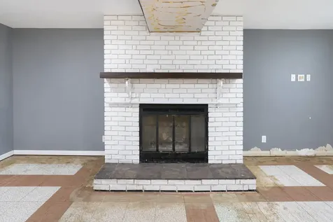 1317 Beverly Lane Bloomington IL 61701