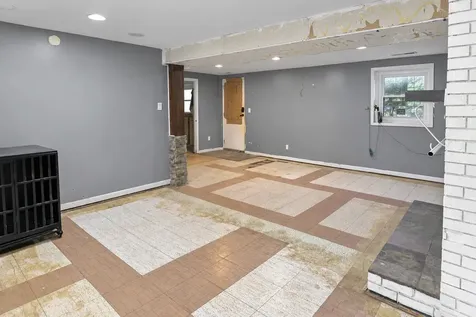 1317 Beverly Lane Bloomington IL 61701