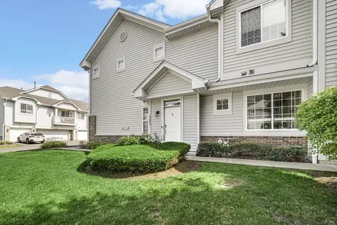 565 Blue Springs Drive Fox Lake IL 60020