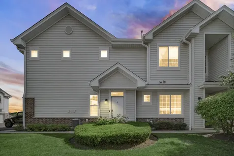 565 Blue Springs Drive Fox Lake IL 60020