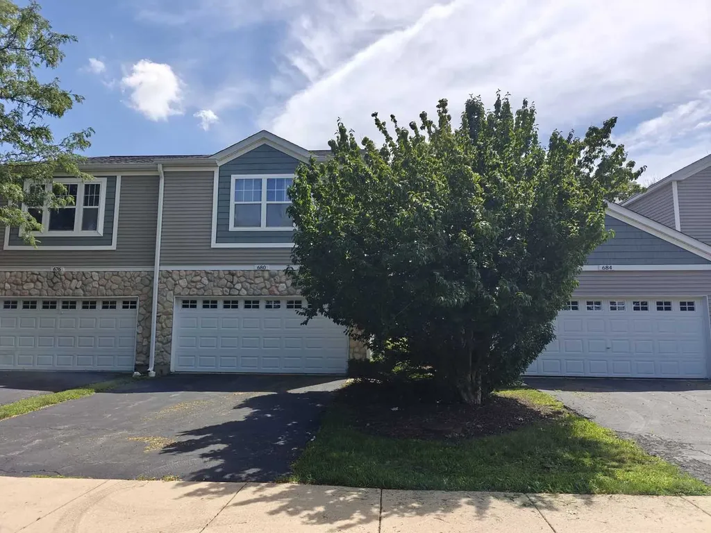 680 Meadowridge Drive Aurora IL 60504