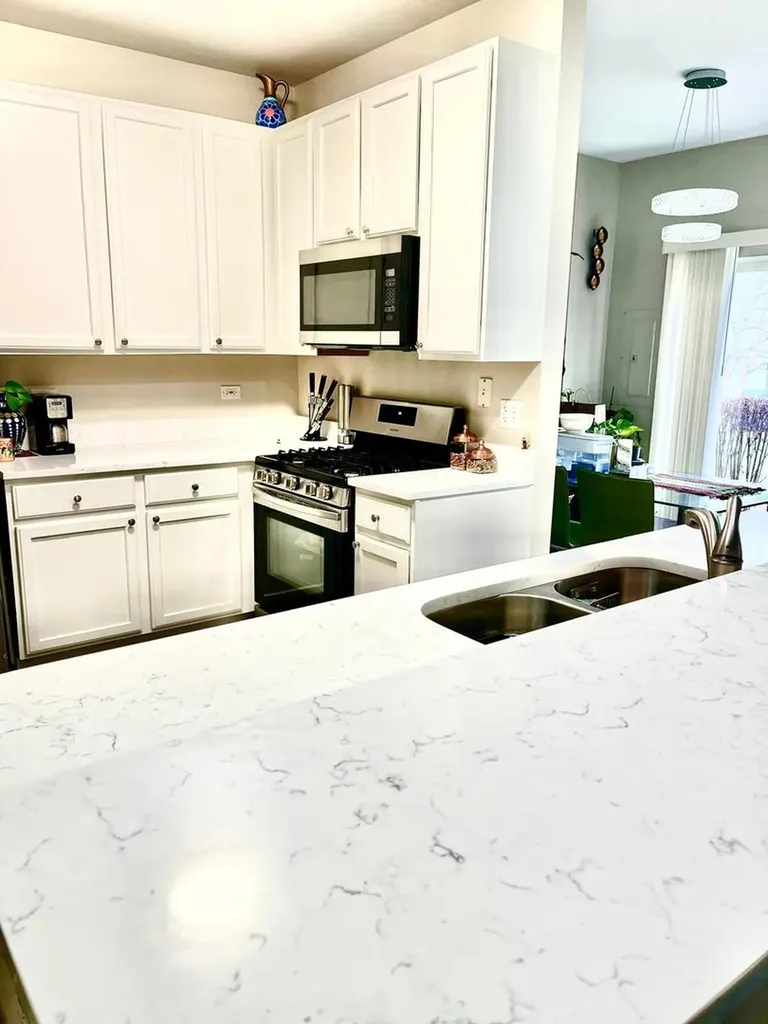 680 Meadowridge Drive Aurora IL 60504