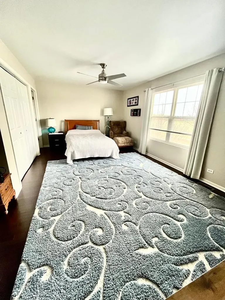 680 Meadowridge Drive Aurora IL 60504