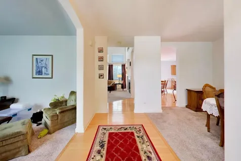 5660 Trinity Court Gurnee IL 60031