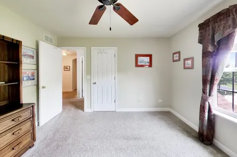5660 Trinity Court Gurnee IL 60031