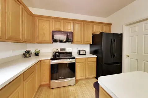 5660 Trinity Court Gurnee IL 60031