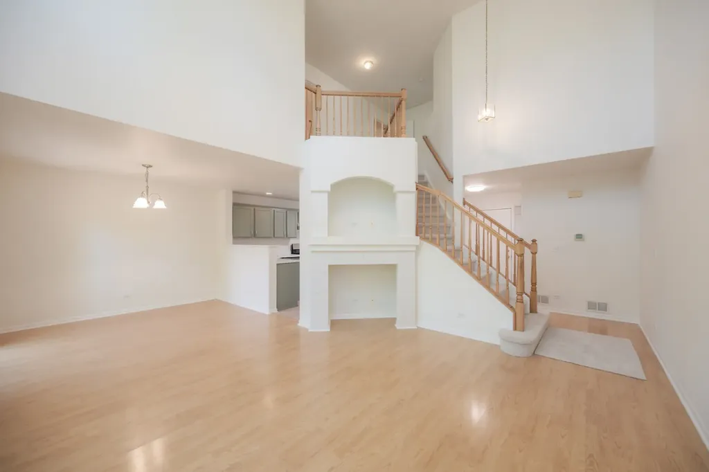 1452 Sturgeon Bay Court Schaumburg IL 60173