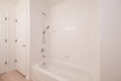 1452 Sturgeon Bay Court Schaumburg IL 60173