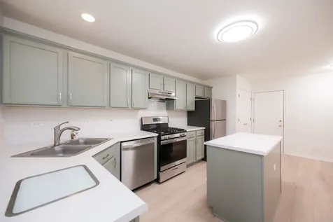 1452 Sturgeon Bay Court Schaumburg IL 60173
