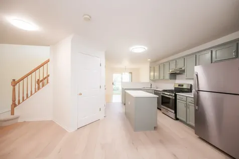 1452 Sturgeon Bay Court Schaumburg IL 60173