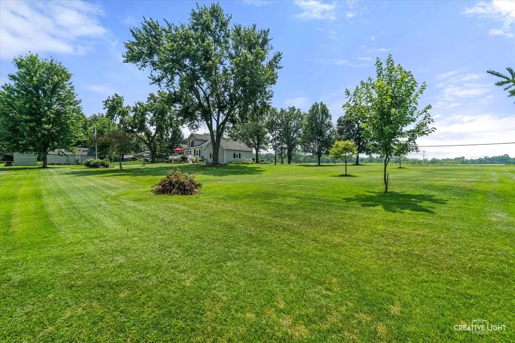 6S365 Hankes Road Aurora IL 60506