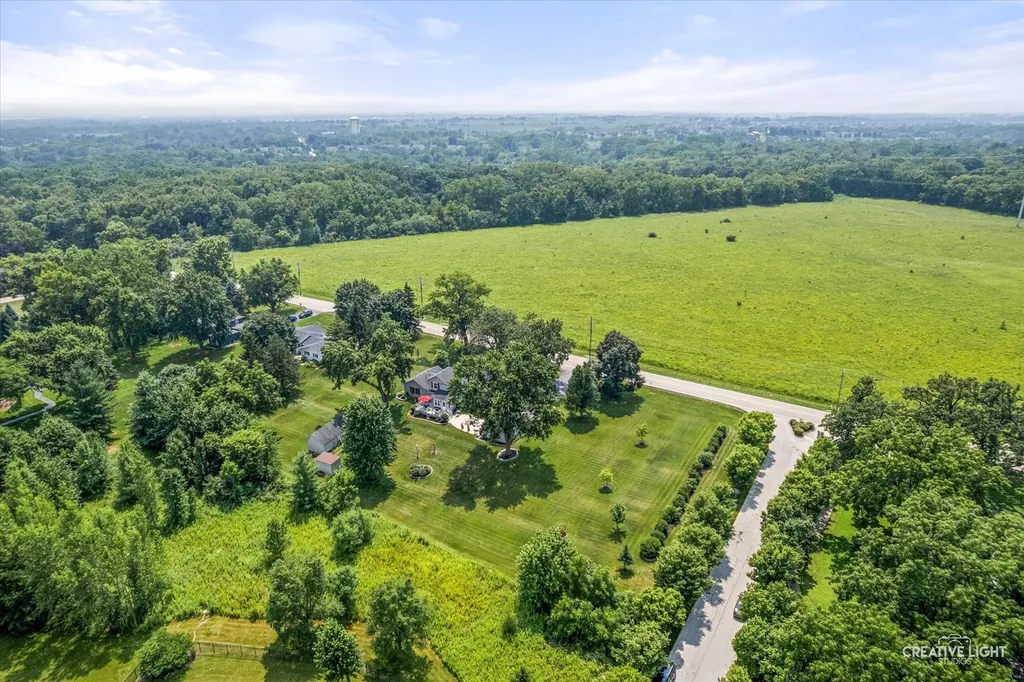6S365 Hankes Road Aurora IL 60506