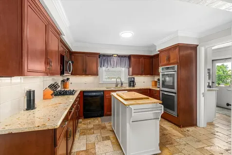 6S365 Hankes Road Aurora IL 60506
