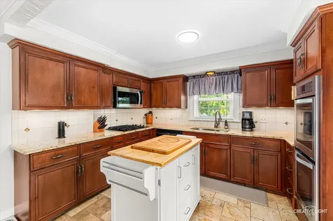 6S365 Hankes Road Aurora IL 60506